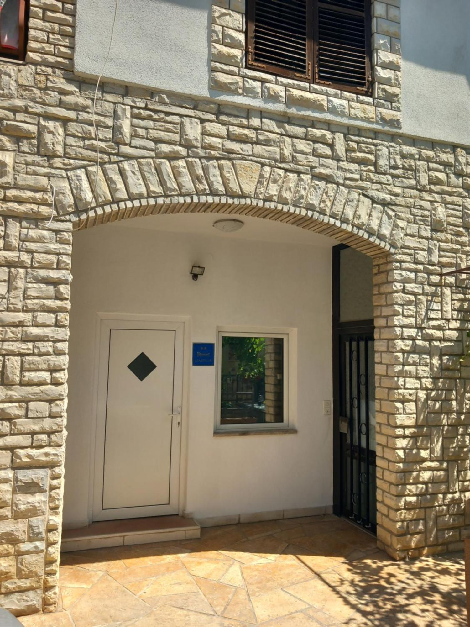 Apartman Oli Zára Kültér fotó